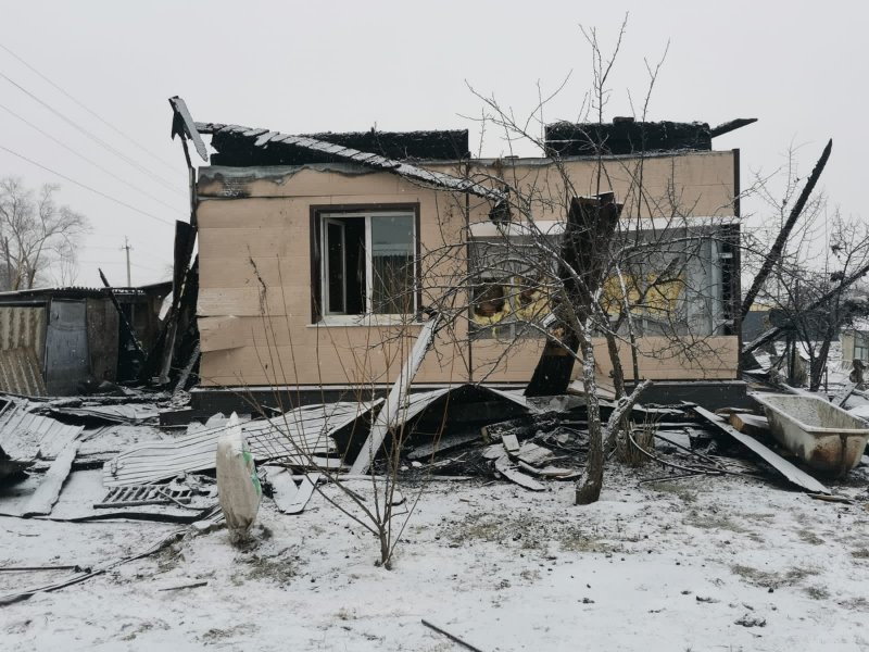 Жители села Таёжка Приморского края поблагодарили полицейского за помощь во время пожара